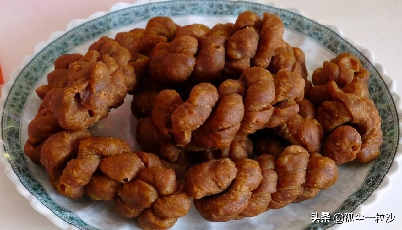 游东方湿地之都，赏仙鹤神鹿世界，盐城的这些美食值得你的品尝