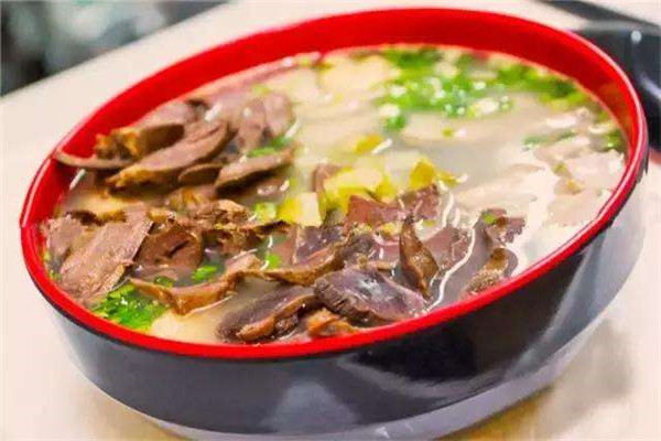 投资秦淮坊鸭血粉丝汤有什么好处 加盟条件很简单