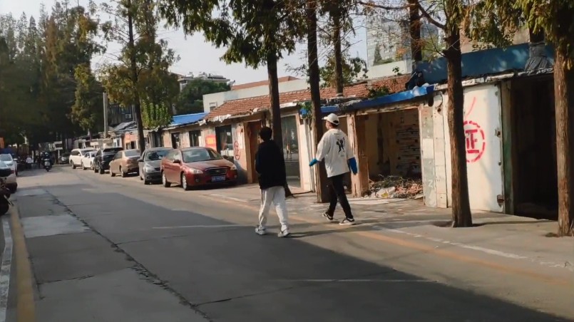 江苏盐城，正在拆迁的育才巷，一条消失的美食街