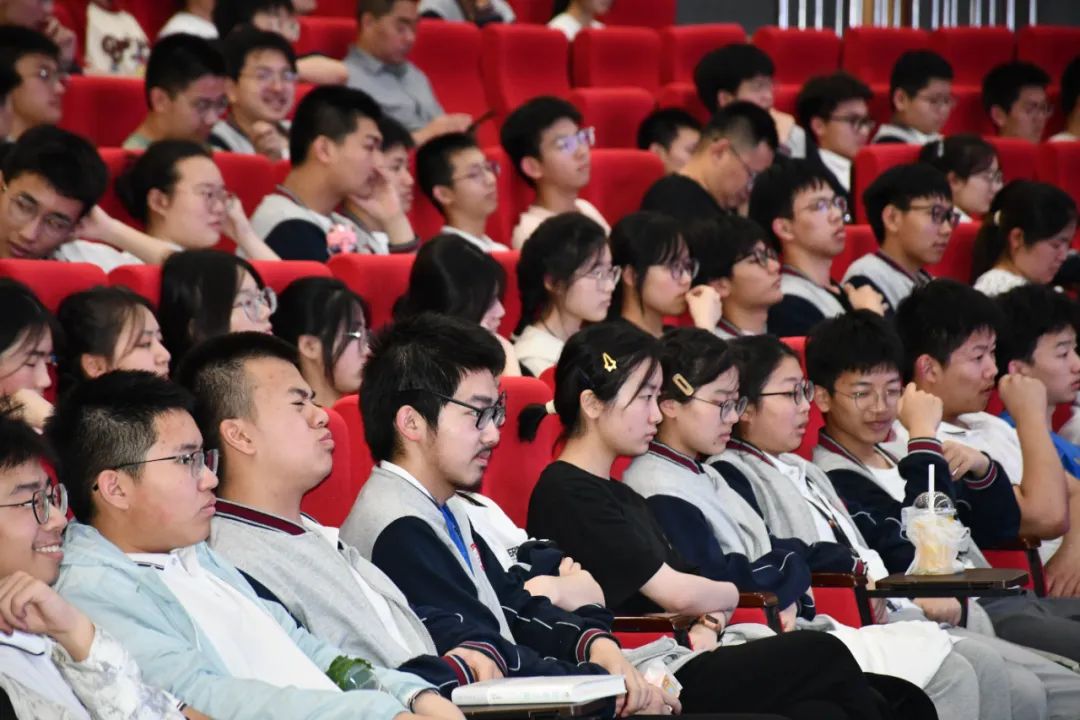 盐城中学教师名单_盐城名单高中中学老师公示_盐城中学高中老师名单