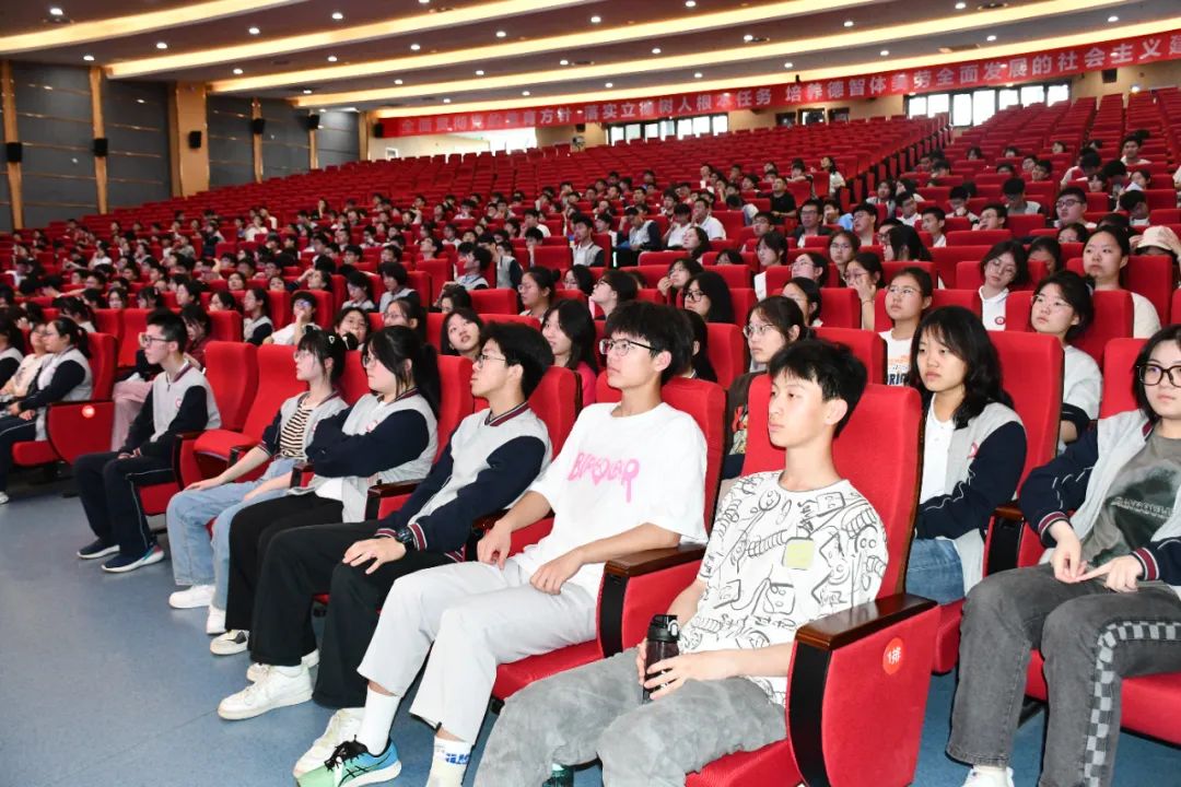 盐城名单高中中学老师公示_盐城中学教师名单_盐城中学高中老师名单